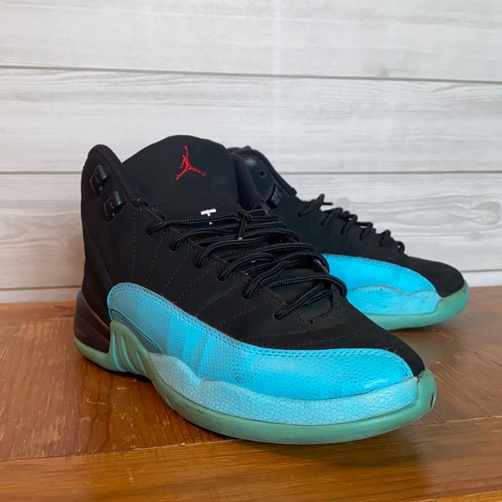 Jordan 12 Gamma